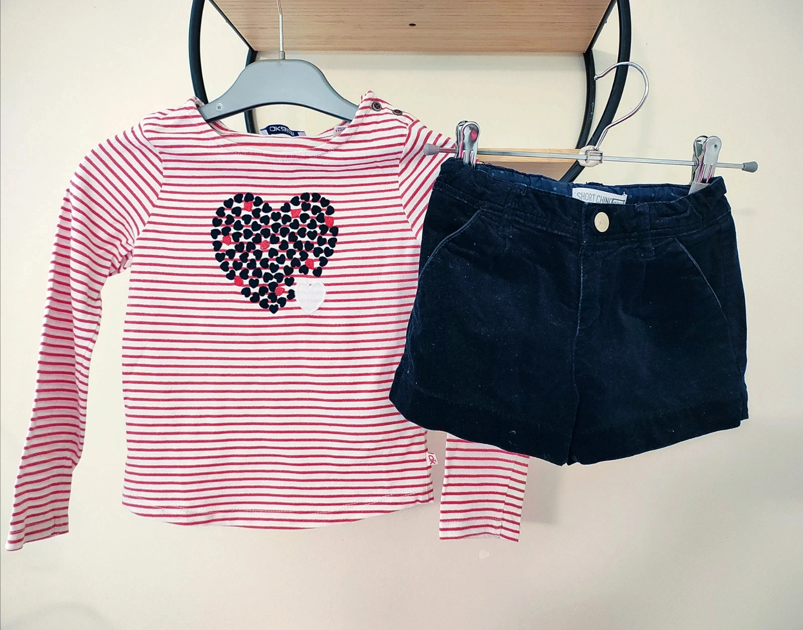 5 ans ensemble Okaïdi teeshirt et short automne hiver
